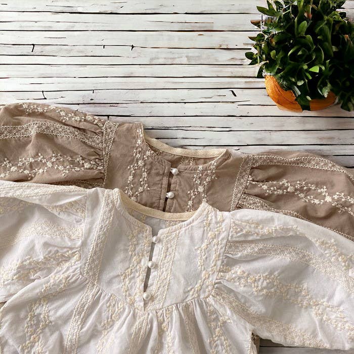 Organic cotton bodysuit with embroidery