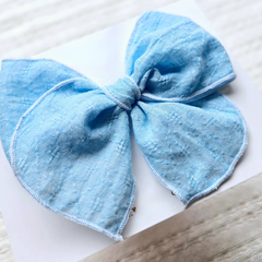 Textured Frosty Blue Fable Clip Bow